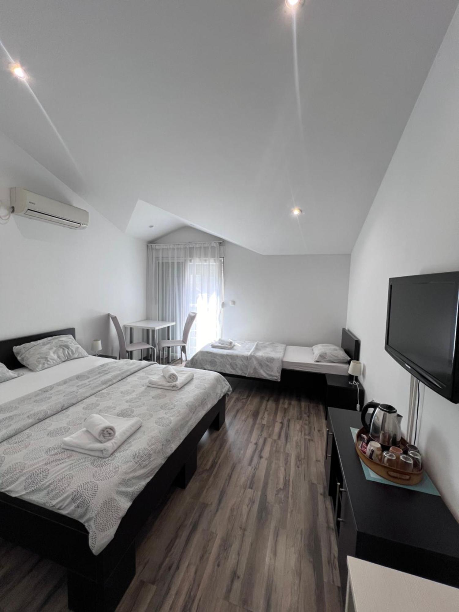 Apartments & Rooms Villa Zaad Mostar Exteriör bild