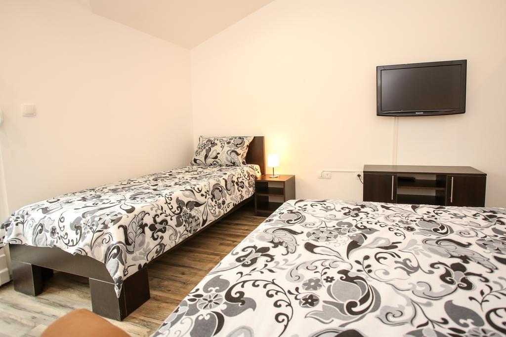 Apartments & Rooms Villa Zaad Mostar Exteriör bild