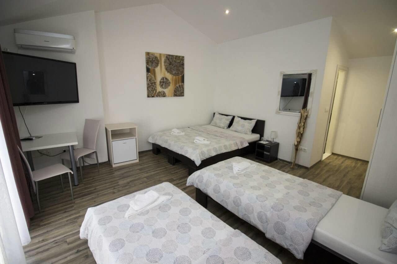 Apartments & Rooms Villa Zaad Mostar Exteriör bild